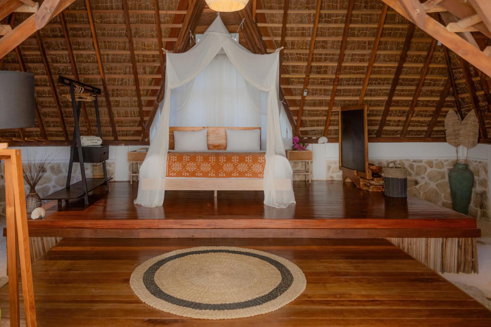 81 Palms Resort Nembrala 外观 照片