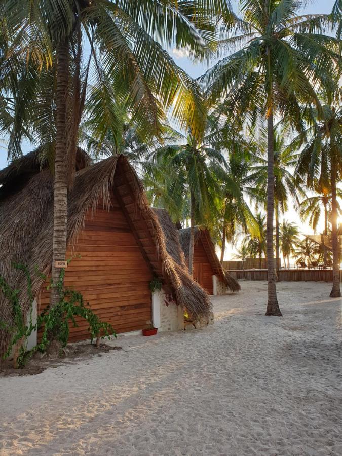 81 Palms Resort Nembrala 外观 照片