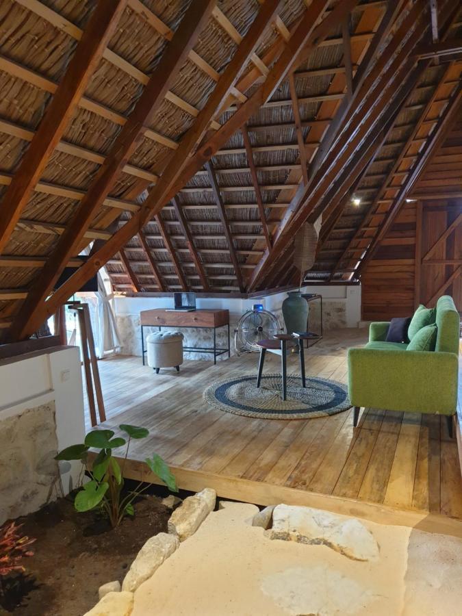 81 Palms Resort Nembrala 外观 照片